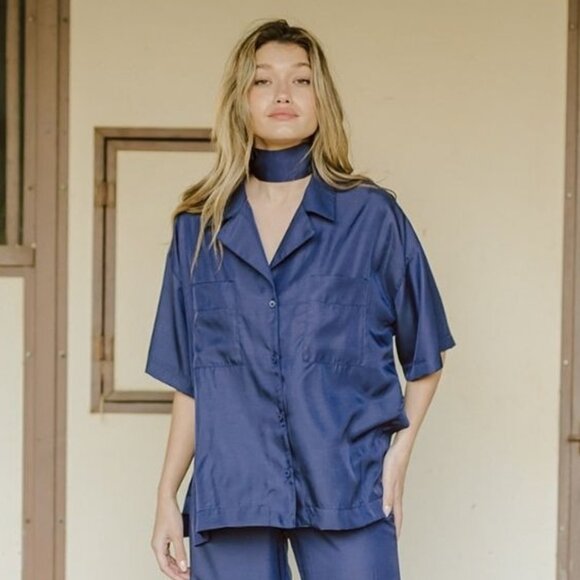 M. Woolf The Travel Button Down in Navy Size Small - Picture 1 of 4